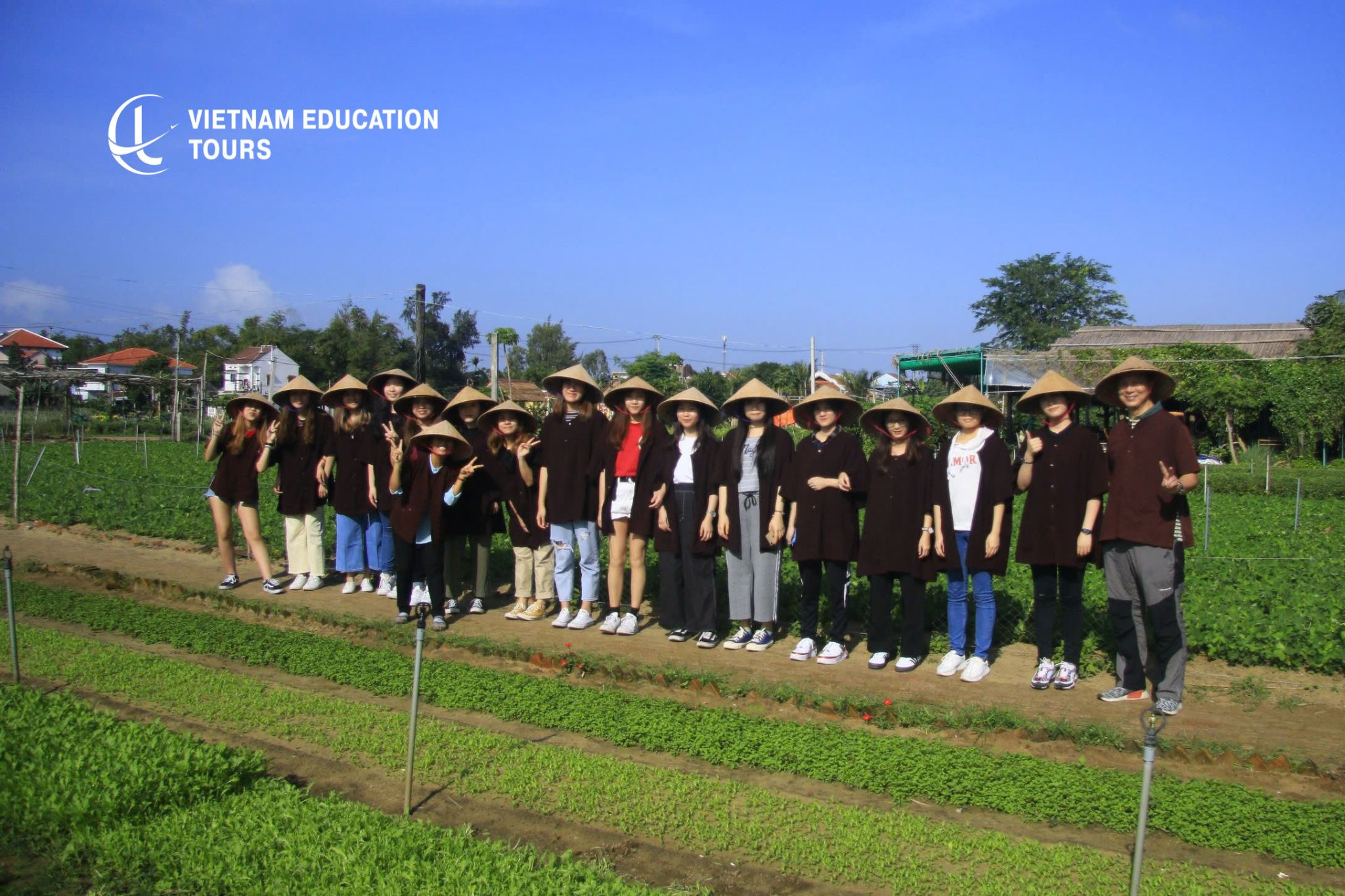 Strengthening Cultural Understanding Through Direct Experience Strengthening Cultural Understanding Through Direct Experience